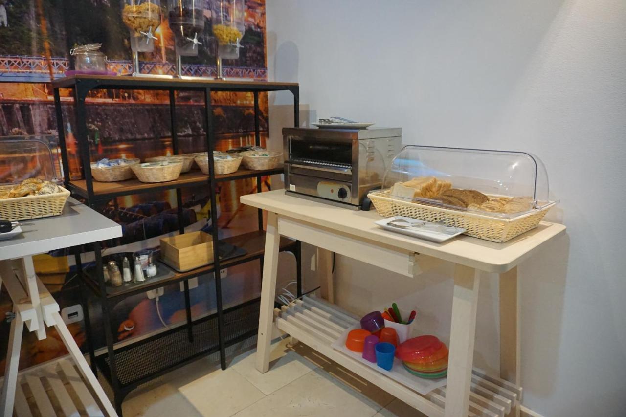 איזמוריס Hotel La Fontaine מראה חיצוני תמונה
