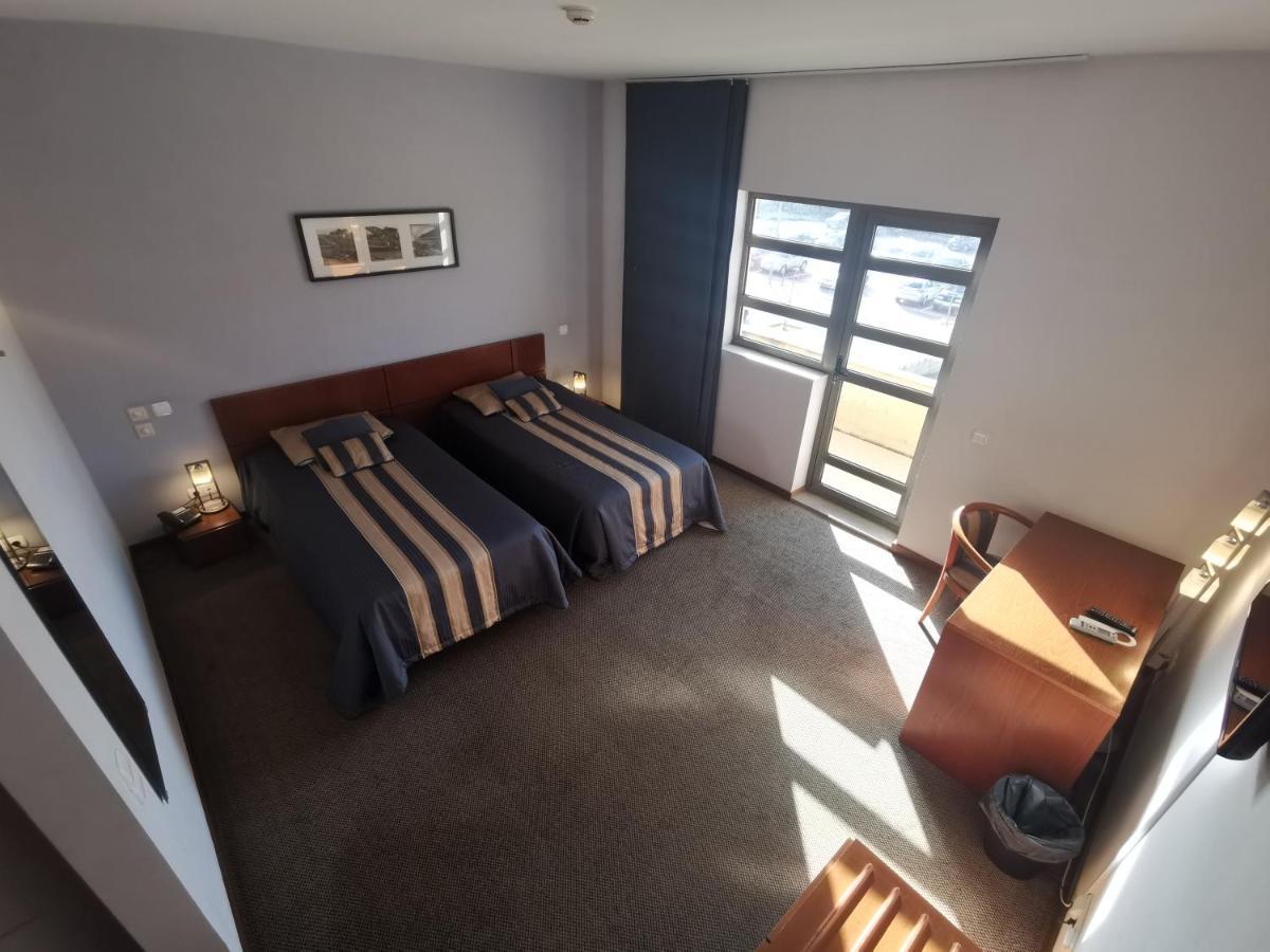 איזמוריס Hotel La Fontaine מראה חיצוני תמונה