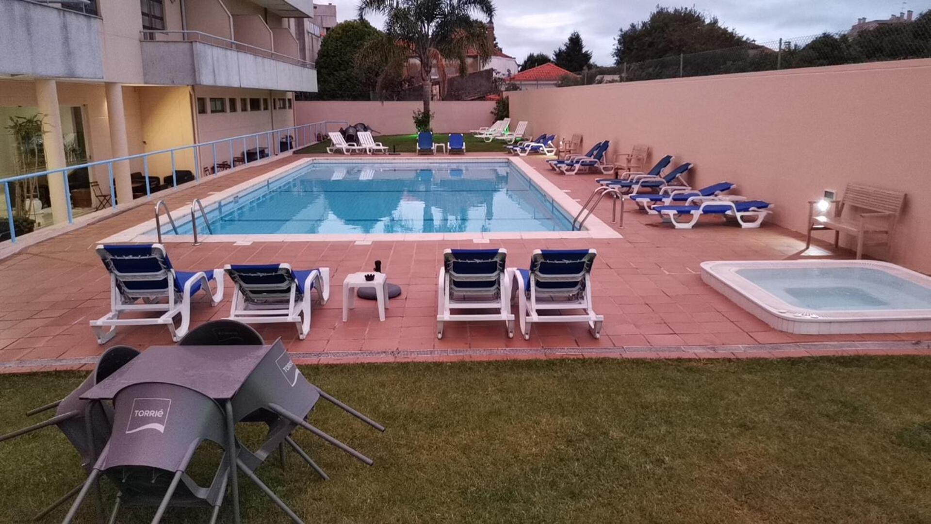 איזמוריס Hotel La Fontaine מראה חיצוני תמונה